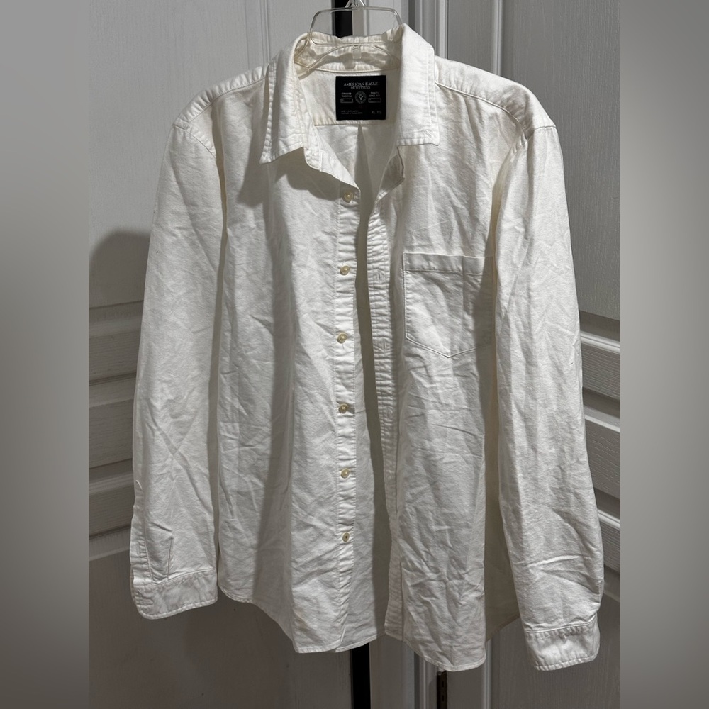 American eagle xl button down white shirt